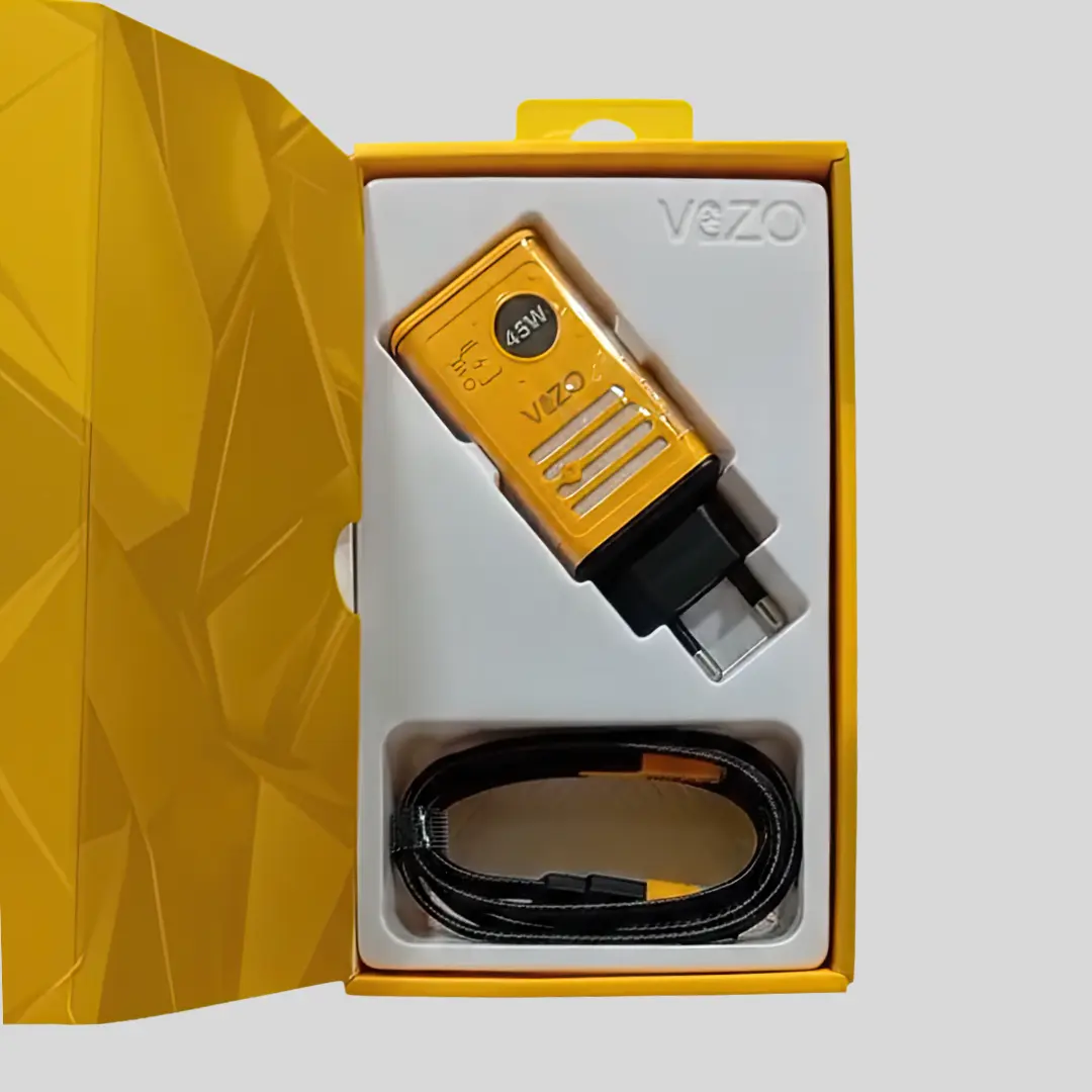 Vizo VW45 Voltax 45W PD Fast Charger with 4-in-1 Cable